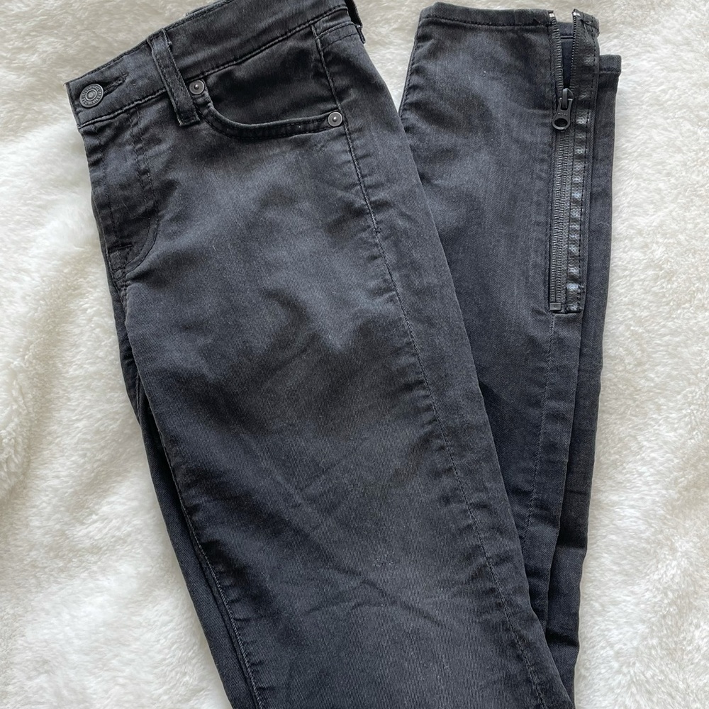 Grey Seven jeans size 25
